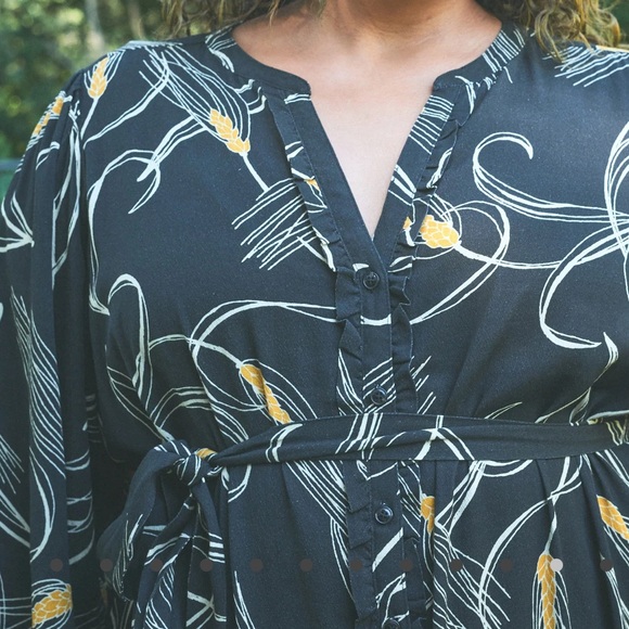 NWT The O’Dells Sofia button front maxi dress with matching belt, size 3X - Picture 9 of 12